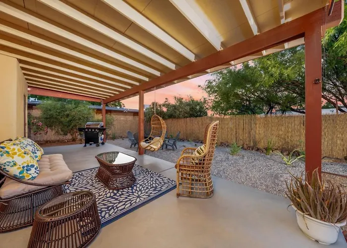 And Cozy, 1 Bedroom 1 Ba, Near Alvernon Park Tucson